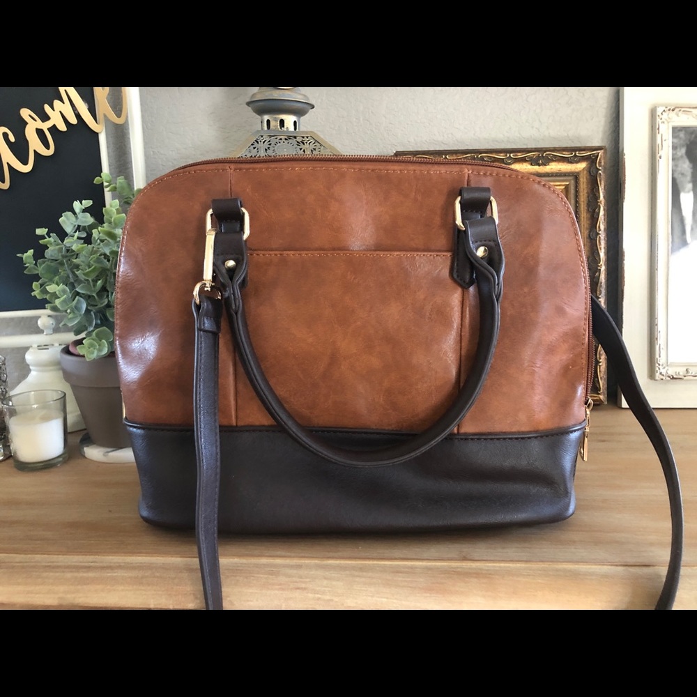 Versona Faux Leather Purse